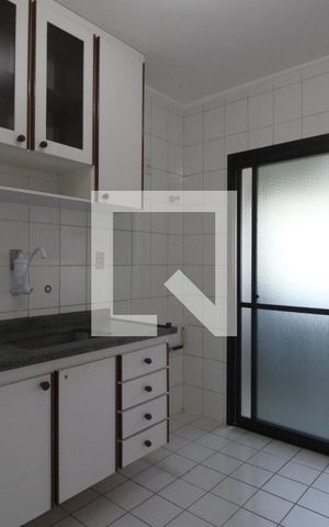 Apartamento para alugar com 124m², 3 quartos e 2 vagasCozinha