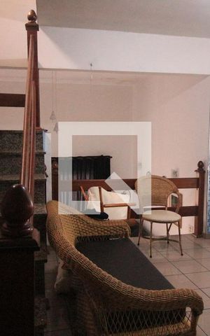 Casa à venda com 250m², 4 quartos e 3 vagasSala