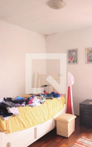 Casa à venda com 250m², 4 quartos e 3 vagasSuíte 2
