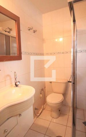 Casa à venda com 250m², 4 quartos e 3 vagasSuíte banheiro 