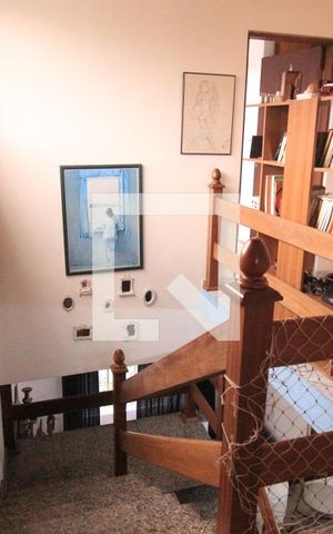 Casa à venda com 250m², 4 quartos e 3 vagasSala