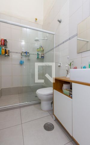 Casa para alugar com 100m², 2 quartos e 1 vaga Casa para alugar com 100m², 2 quartos e 1 vagaBanheiro