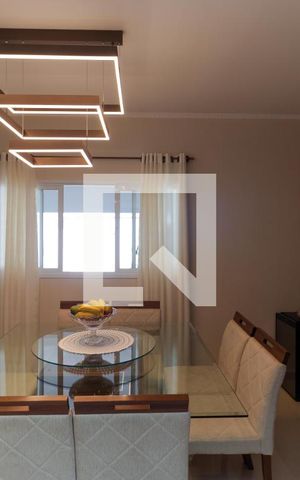 Casa à venda com 387m², 3 quartos e 4 vagas Casa à venda com 387m², 3 quartos e 4 vagasSala de Jantar