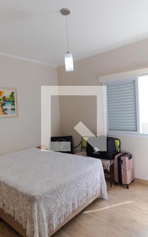 Casa à venda com 387m², 3 quartos e 4 vagas Casa à venda com 387m², 3 quartos e 4 vagasQuarto 01