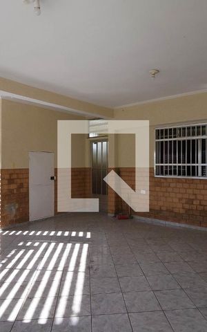 Casa para alugar com 130m², 3 quartos e 2 vagas Casa para alugar com 130m², 3 quartos e 2 vagasGaragem