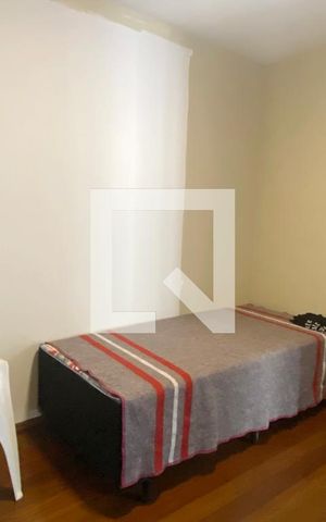 Casa de condomínio à venda com 500m², 4 quartos e 6 vagasQuarto de Serviço