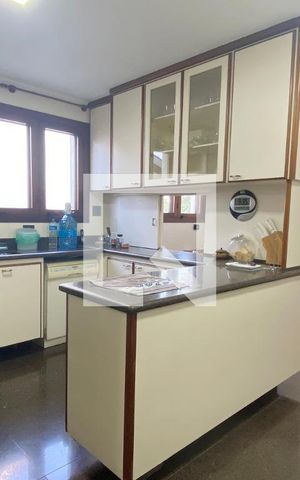 Casa de condomínio à venda com 500m², 4 quartos e 6 vagasCozinha