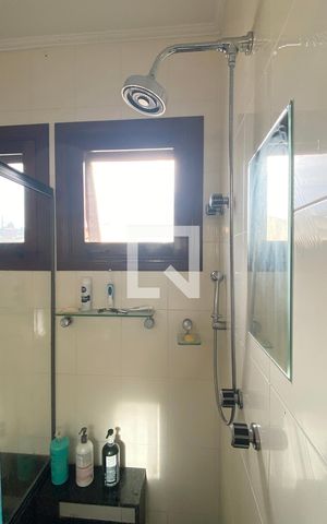 Casa de condomínio à venda com 500m², 4 quartos e 6 vagasBanheiro da Suíte 1
