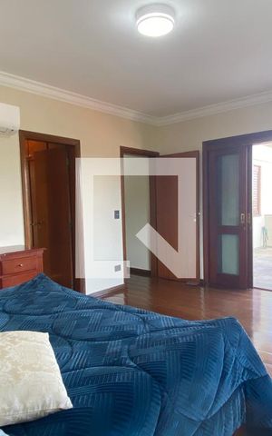 Casa de condomínio à venda com 500m², 4 quartos e 6 vagasSuíte 1