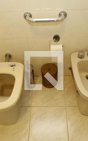 Casa para alugar com 500m², 4 quartos e 4 vagasBanheiro Social