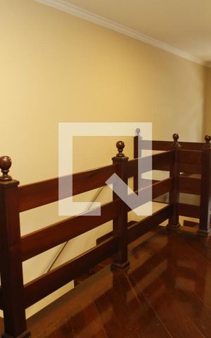 Casa para alugar com 500m², 4 quartos e 4 vagasCorredor