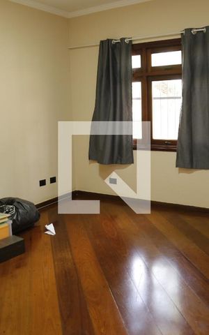 Casa para alugar com 500m², 4 quartos e 4 vagasEscritório