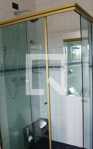 Casa para alugar com 500m², 4 quartos e 4 vagasBanheiro da Suíte 2