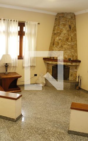 Casa para alugar com 500m², 4 quartos e 4 vagasSala de Estar