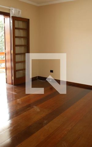 Casa para alugar com 500m², 4 quartos e 4 vagasSuíte 2