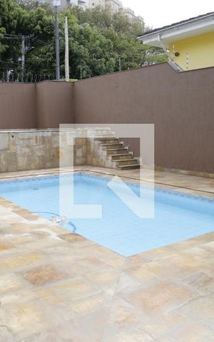Casa para alugar com 500m², 4 quartos e 4 vagasPiscina