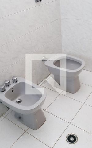 Casa para alugar com 500m², 4 quartos e 4 vagasBanheiro da Suíte 1