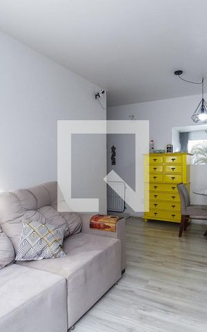 Apartamento para alugar com 75m², 2 quartos e 1 vagaSala