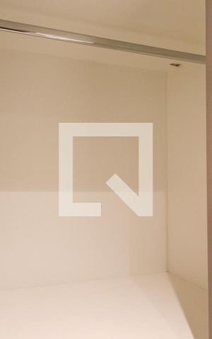 Apartamento à venda com 48m², 1 quarto e 1 vaga Apartamento à venda com 48m², 1 quarto e 1 vagaCloset da Suíte