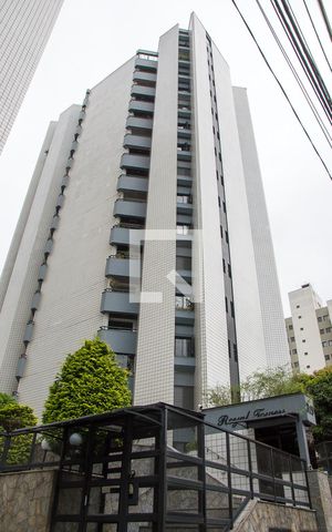 Apartamento à venda com 137m², 3 quartos e 2 vagas Apartamento à venda com 137m², 3 quartos e 2 vagasFachada