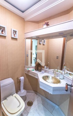 Apartamento à venda com 137m², 3 quartos e 2 vagas Apartamento à venda com 137m², 3 quartos e 2 vagasLavabo