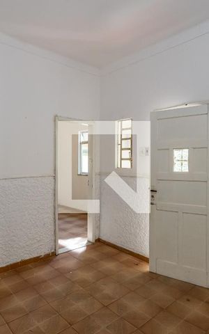 Casa para alugar com 57m², 2 quartos e sem vaga Casa para alugar com 57m², 2 quartos e sem vagaSala