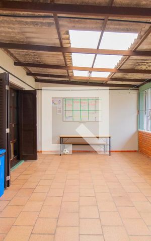 Casa à venda com 400m², 4 quartos e 3 vagas Casa à venda com 400m², 4 quartos e 3 vagasQuintal
