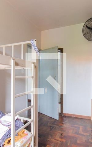 Casa à venda com 400m², 4 quartos e 3 vagas Casa à venda com 400m², 4 quartos e 3 vagasQuarto 1