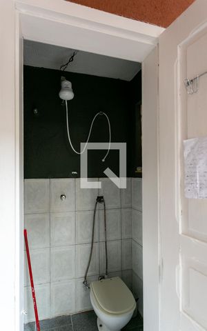 Casa à venda com 360m², 8 quartos e 3 vagas Casa à venda com 360m², 8 quartos e 3 vagasBanheiro 2