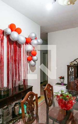 Casa à venda com 360m², 8 quartos e 3 vagas Casa à venda com 360m², 8 quartos e 3 vagasCopa