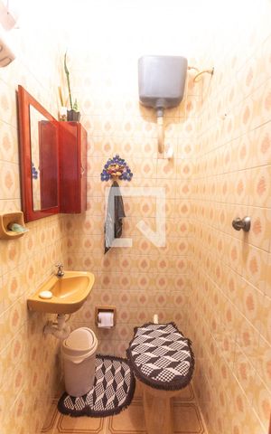 Casa à venda com 120m², 2 quartos e 2 vagas Casa à venda com 120m², 2 quartos e 2 vagasBanheiro de serviço