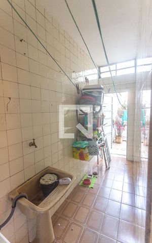 Casa à venda com 120m², 2 quartos e 2 vagas Casa à venda com 120m², 2 quartos e 2 vagasÁrea de serviço