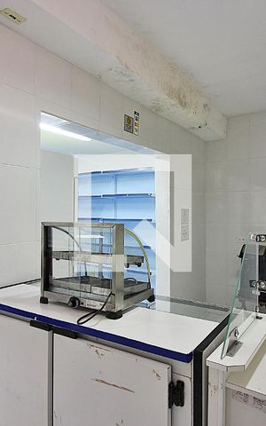 Casa à venda com 413m², 4 quartos e 3 vagasSala Comercial 