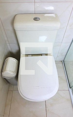 Casa à venda com 413m², 4 quartos e 3 vagasBanheiro do Quarto 1 - Suíte