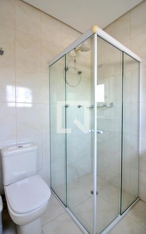 Casa à venda com 413m², 4 quartos e 3 vagasBanheiro do Quarto 1 - Suíte