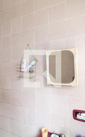 Casa à venda com 200m², 2 quartos e 3 vagasBanheiro servico