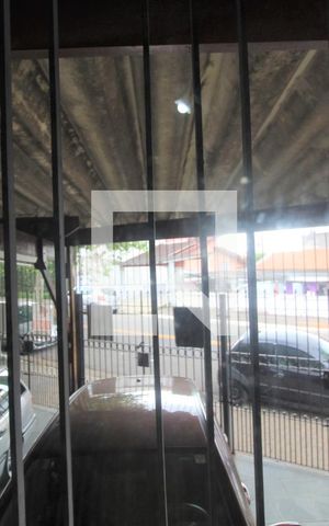 Casa à venda com 200m², 2 quartos e 3 vagasVistaQuarto 1
