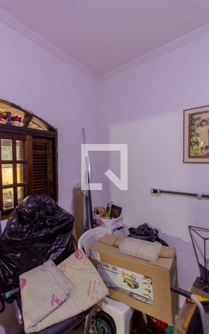 Casa para alugar com 230m², 3 quartos e 4 vagas Casa para alugar com 230m², 3 quartos e 4 vagasQuarto de Serviço