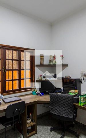 Casa para alugar com 230m², 3 quartos e 4 vagas Casa para alugar com 230m², 3 quartos e 4 vagasQuarto 3
