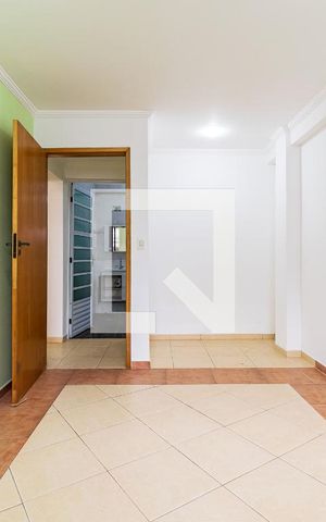 Casa para alugar com 45m², 1 quarto e 1 vaga Casa para alugar com 45m², 1 quarto e 1 vagaQuarto