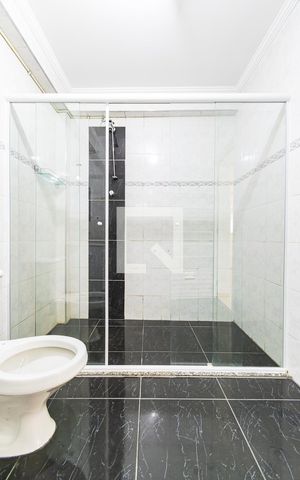 Casa para alugar com 45m², 1 quarto e 1 vaga Casa para alugar com 45m², 1 quarto e 1 vagaBanheiro Social