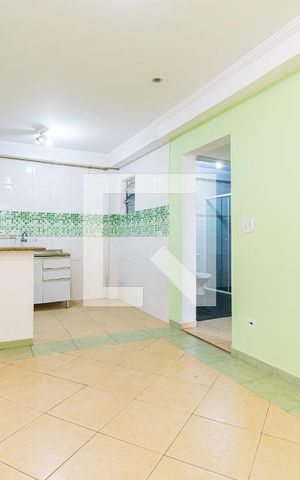 Casa para alugar com 45m², 1 quarto e 1 vaga Casa para alugar com 45m², 1 quarto e 1 vagaSala