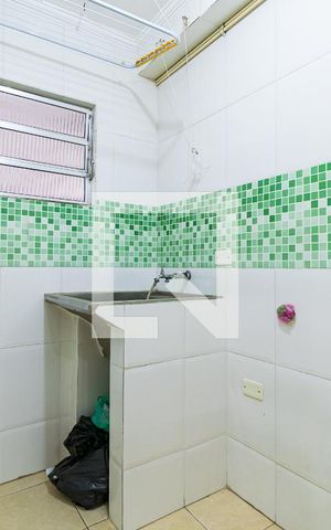 Casa para alugar com 45m², 1 quarto e 1 vaga Casa para alugar com 45m², 1 quarto e 1 vagaLavanderia