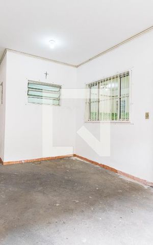 Casa para alugar com 45m², 1 quarto e 1 vaga Casa para alugar com 45m², 1 quarto e 1 vagaGaragem