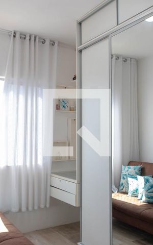 Apartamento para alugar com 54m², 2 quartos e 2 vagas Apartamento para alugar com 54m², 2 quartos e 2 vagasQuarto