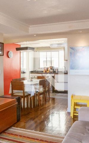 Apartamento à venda com 83m², 2 quartos e 1 vaga Apartamento à venda com 83m², 2 quartos e 1 vagaSala