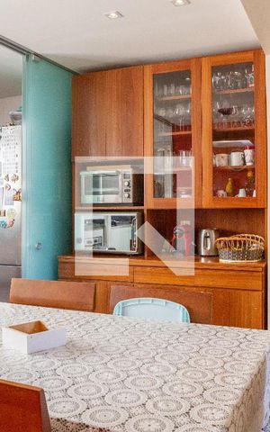 Apartamento à venda com 83m², 2 quartos e 1 vaga Apartamento à venda com 83m², 2 quartos e 1 vagaSala
