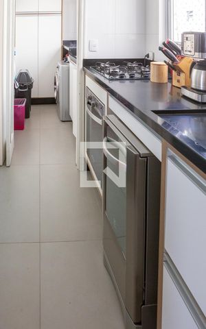 Apartamento à venda com 83m², 2 quartos e 1 vaga Apartamento à venda com 83m², 2 quartos e 1 vagaCozinha