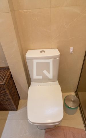 Apartamento à venda com 83m², 2 quartos e 1 vaga Apartamento à venda com 83m², 2 quartos e 1 vagaBanheiro da Suíte