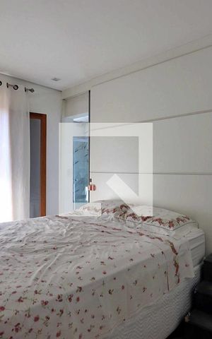 Casa à venda com 260m², 4 quartos e 8 vagasSuíte 1 - Quarto